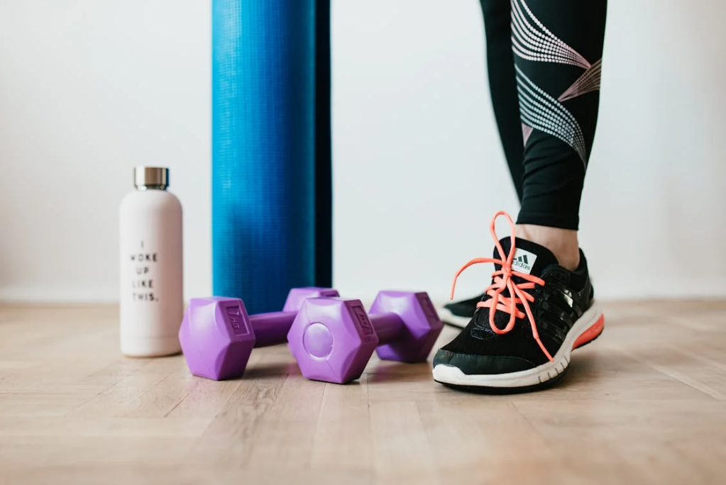 Woman starting a workout routine.