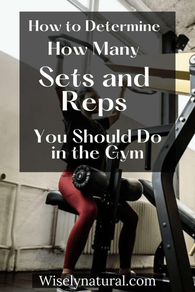 Woman doing reps of lat pulldowns